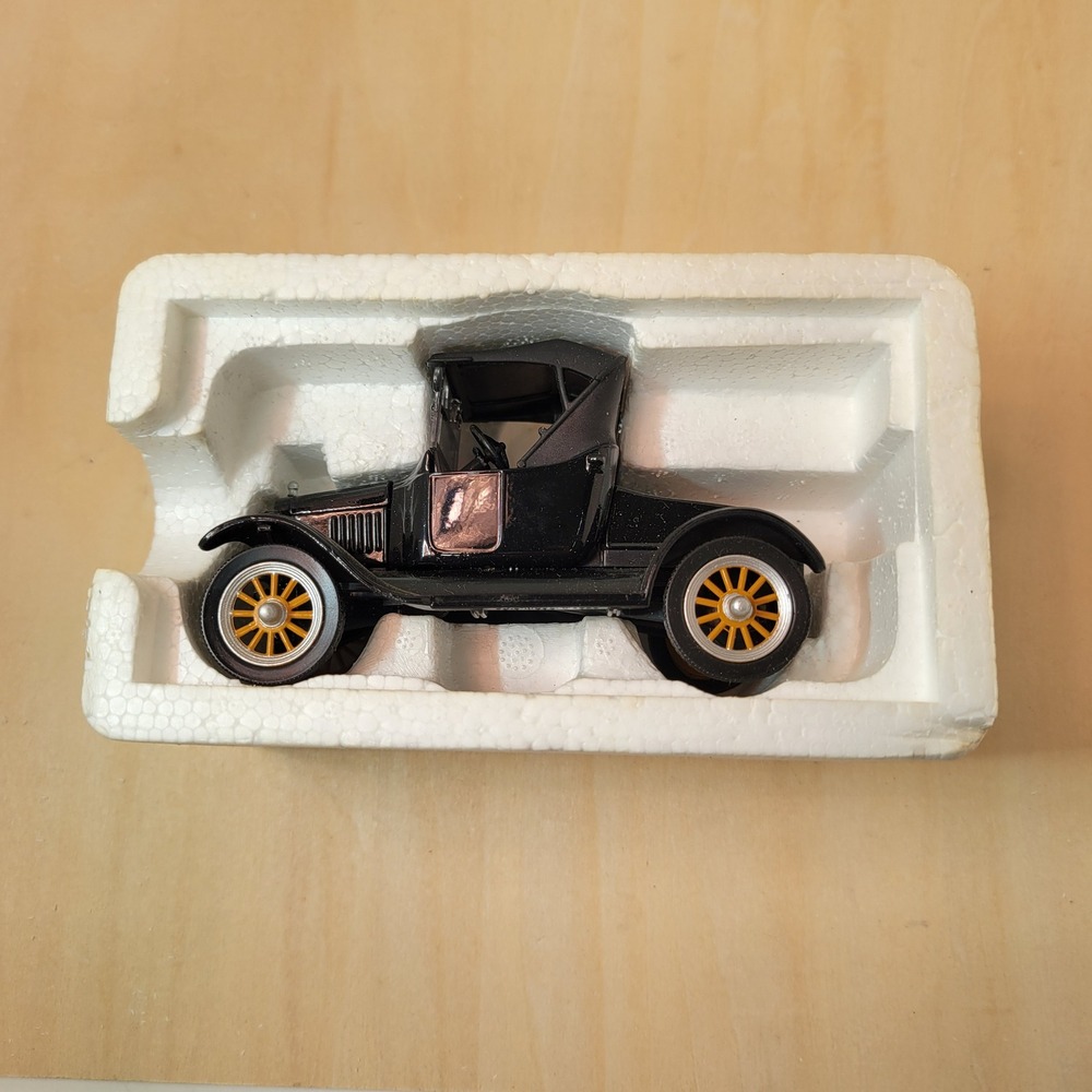 1925 Ford Model T Car‎ Black Diecast Metal Model Toy National Motor Museum Mint